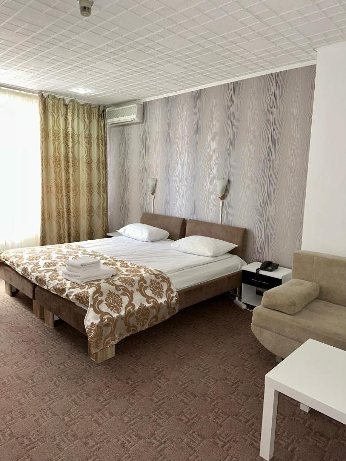 Darin Hotel Бухарест Екстер'єр фото